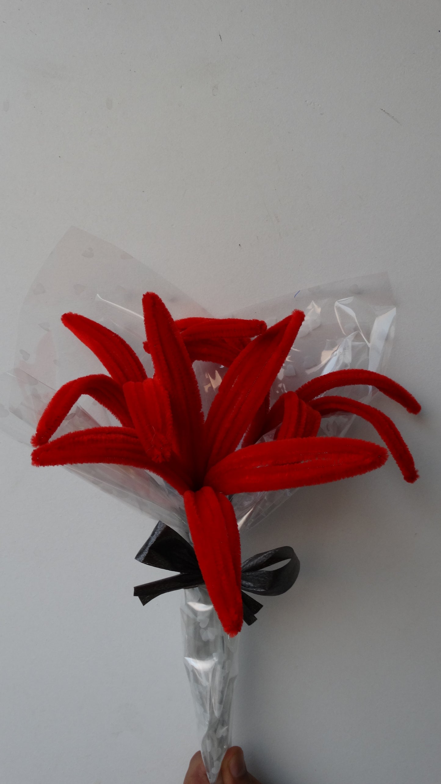 Fiery Passion Red Chenille Flower Bouquet – Medium Size